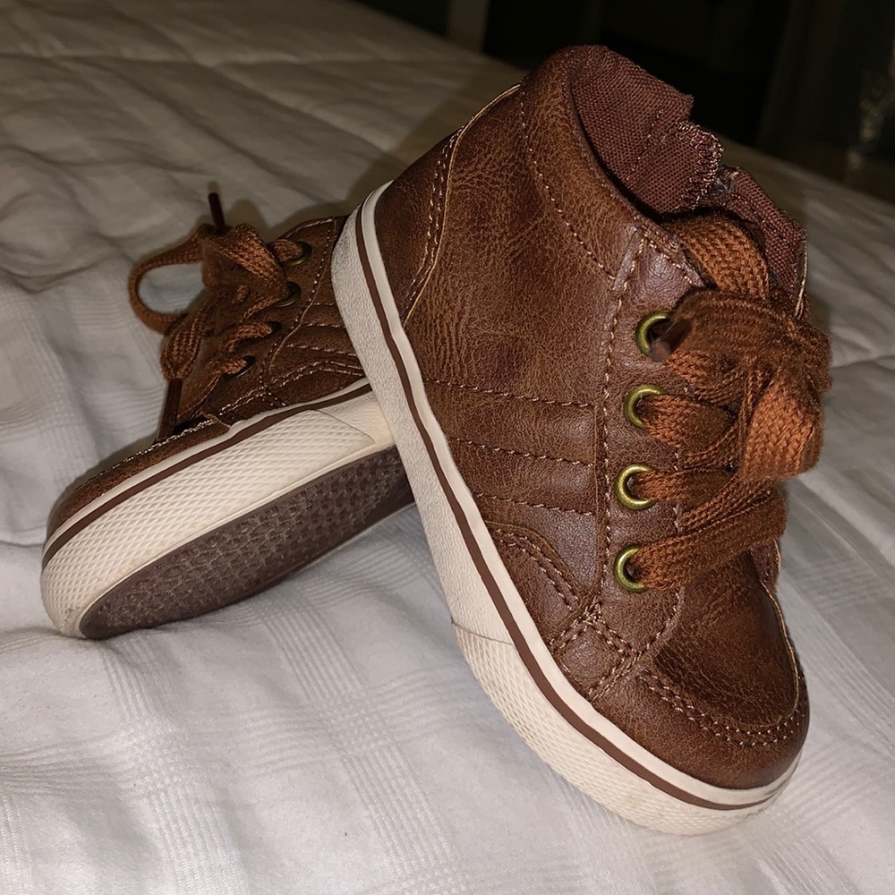 Toddler Tan High Top Zip-up Boot